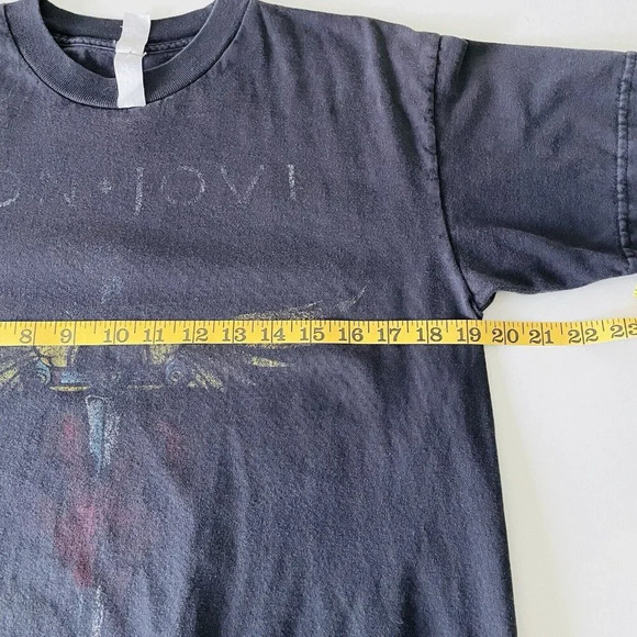 Bon Jovi You Give Love A Bad Name Heart & Dagger Logo Graphic T Shirt Vintage - Picture 3 of 7